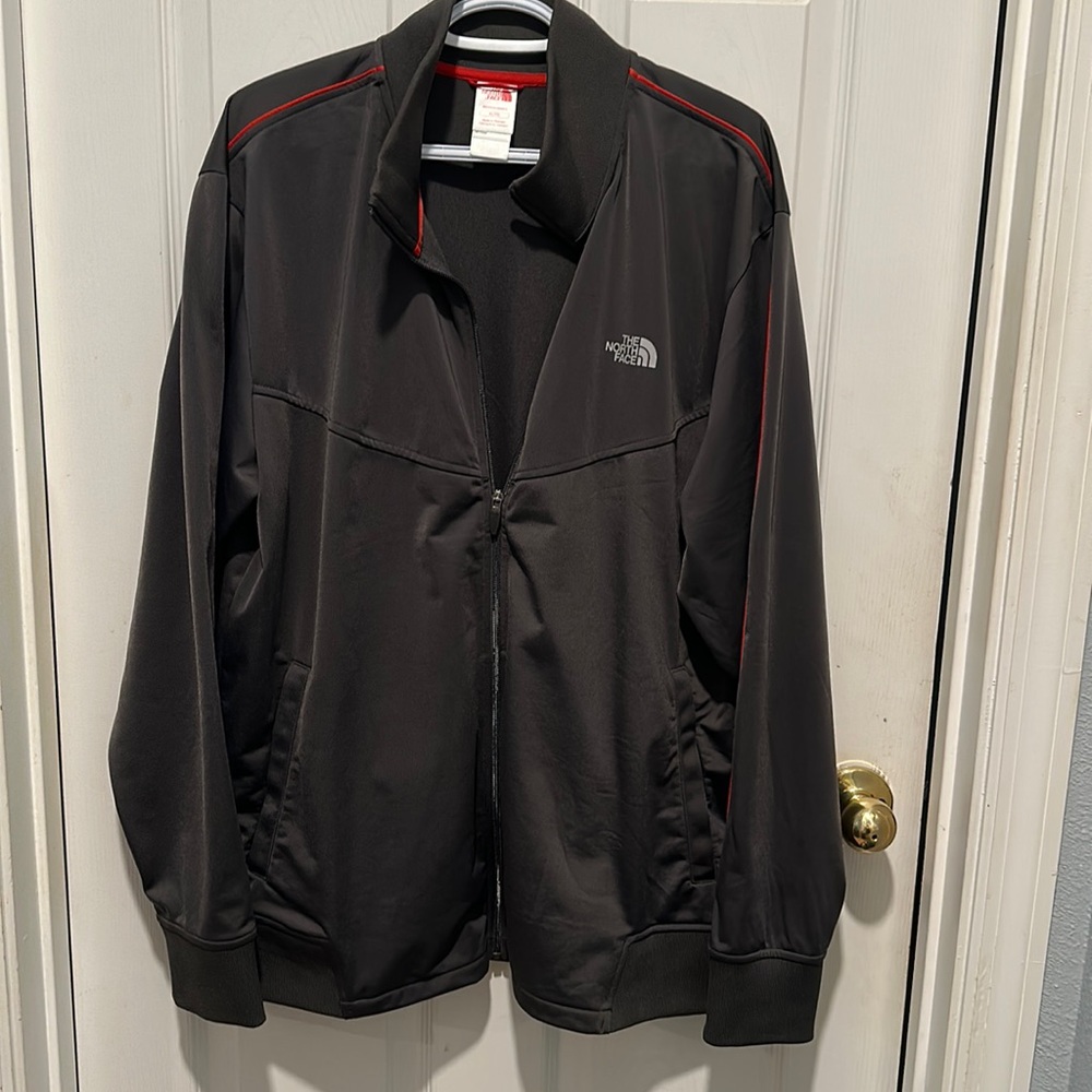 The north face gray / red accent athletic jacket size XL/TG